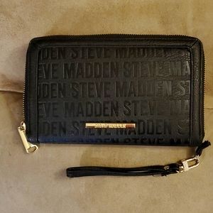 Steve Madden clutch